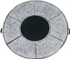 A top-down view of a circular activated carbon filter. Voir les images du produit