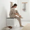 Relaxdays wasmand met zitfunctie, walnootkleur, met bekleed Productafbeelding-voorbeeld 5