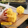 Syr, maslo, mäkká žmýkačka (A, 7*7 cm). Hračka na zmáčanie Náhľad obrázku produktu 2