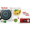 A collage of images showcasing a Tefal frying pan, an omelet, and marketing text. Voir les images du produit