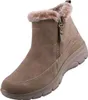 Das Bild zeigt einen beigefarbenen Stiefel aus einer seitlichen Perspektive. Er hat eine glatte Oberfläche und eine robuste Sohle. Náhled obrázku produktu