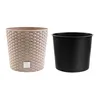 A beige woven-look plant pot and a black inner pot are shown side-by-side against a white background. Anteprima dell’immagine prodotto