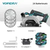 A collage of a circular saw and its accessories, presented on a white and gray background. Voir les images du produit