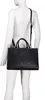 Elegante schwarze Damenschultertasche mit viel Stauraum und Produktbild-Vorschau 16