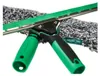 A close-up shot of a window cleaning tool with a microfiber cover. Podgląd zdjęcia produktu