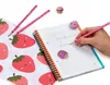 Set de gommes et crayons parfumés Strawberry Kidea Voir les images du produit 2