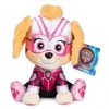 A plush toy of the character Skye from Paw Patrol: The Mighty Movie, sitting down. Anteprima dell’immagine prodotto