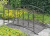 Gartenbrücke DUKONO Teichbrücke aus Metall dunkelbraun lackiert mit geschwungenen Seitenpaneelen in Gesamtansicht. Náhled obrázku produktu