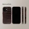 Funda trasera Croco con MagSafe para Apple iPhone 17 - Vista previa de la imagen del producto 8
