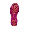 Sohle des Trailrunning-Schuhs "Bushido III Woman Gtx" von La Sportiva in Pink-Orange mit griffigem Profil. Produktbild-Vorschau