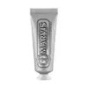 A Marvis Smokers Whitening Mint toothpaste tube against a white background. Anteprima dell’immagine prodotto