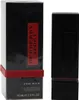Burberry Sport for Men Flasche in Schwarz mit transparent-rotem Mittelteil, stehend neben schwarzer Box mit roten Akzenten und Logoprägung. Podgląd zdjęcia produktu