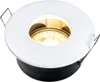A recessed ceiling light fixture with a white trim and a black housing. Podgląd zdjęcia produktu