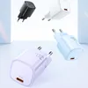 Four different colored Mcdodo 20W PD fast chargers are arranged in a collage against a light background. Anteprima dell’immagine prodotto