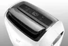 Close-up of the top of a white and gray dehumidifier with a digital display showing '60'. Voir les images du produit