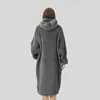Hoodie Plaid Sherry warme Decke mit Ärmeln 110x170 cm grau Produktbild-Vorschau 2