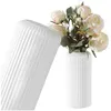 Grand vase décoratif en plastique blanc, d'une élégance Voir les images du produit 3