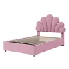 A single pink bed with a shell-shaped headboard on a white background. Anteprima dell’immagine prodotto