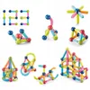 A collage of various magnetic building block creations. Náhled obrázku produktu
