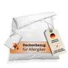 A white duvet cover is folded and presented with a tag attached. Produktbild-Vorschau