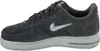 A side view of a dark grey Nike Air Force 1 sneaker. Anteprima dell’immagine prodotto