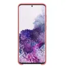 A pink phone case with a floral wallpaper on the screen. Voir les images du produit