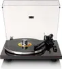 A Lenco turntable with a vinyl record on it, shown from the front. Voir les images du produit