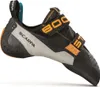 Kletterschuh Booster von Scarpa; schwarz mit orangefarbenen Akzenten und zwei Klettverschlüssen; seitliche Ansicht. Produktbild-Vorschau