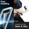 A split image showing a close-up of a clear phone case on the left and a person holding a phone in a clear case on the right. Anteprima dell’immagine prodotto