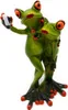 A figurine of two green frogs taking a selfie. Produktbild-Vorschau