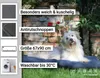 A dog is lying on a pet blanket in a garden setting, with text overlays describing the product's features. Produktbild-Vorschau