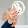 Anneau de dentition en caoutchouc Miffy Voir les images du produit 9