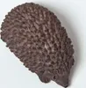 HOMESCAPES Schlüsselversteck Igel – Gartenfigur mit Produktbild-Vorschau 2