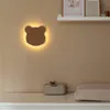 Leila's Bär Wand Nachtlicht mit white noise im Kinderzimmer moderne Einschlafhilfe mit warmem Licht Produktbild-Vorschau