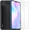 A smartphone and screen protectors are displayed against a white background. Produktbild-Vorschau