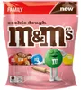 M&M'S Cookie Dough Geschmack knackige Schokolinsen Packung Produktbild-Vorschau 1