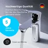 A chrome faucet with water running into a sink, with marketing text and icons. Produktbild-Vorschau