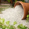 Biovita Gartenbau-Perlit 10L Natürlicher Bodenverbesserer Produktbild-Vorschau 5