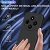 A hand holding a black phone case with text overlays describing its features. Produktbild-Vorschau