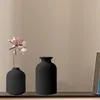 Sada 3 malých keramických váz (2 černé), v moderním Náhled obrázku produktu 5