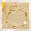 Camerazar Bracciale d'oro in acciaio chirurgico con fiore Anteprima dell’immagine prodotto 6