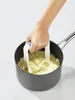 Joseph Joseph Easy Mash Ergonomiczny tłuczek do ziemniaków Podgląd zdjęcia produktu 2