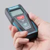 A hand holding a Makita LD030P laser distance measurer. Produktbild-Vorschau