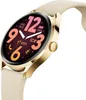 A close-up shot of a smartwatch. Voir les images du produit