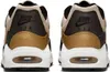 The rear view of a pair of Nike Air Max Command sneakers. Produktbild-Vorschau