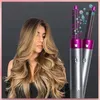 Silber- und magentafarbener Haarstyler neben einer Frau mit langen, welligen blonden Haaren Podgląd zdjęcia produktu
