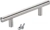 A silver cabinet handle and two screws on a white background. Produktbild-Vorschau