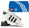 LEGO ICONS But adidas Originals Superstar, Zestaw do Podgląd zdjęcia produktu 2