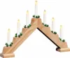 A wooden Christmas candle bridge with seven LED lights and green decorative sprigs, set against a white background. Voir les images du produit