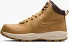 A side view of a tan Nike Manoa boot. Podgląd zdjęcia produktu